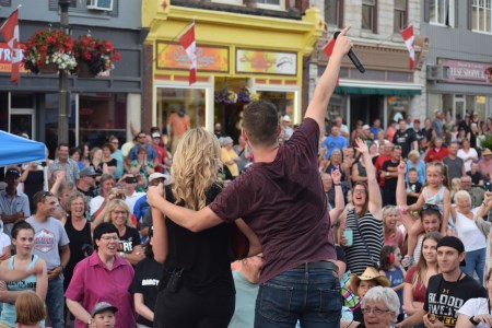 Homecoming Heritage crowd with performers